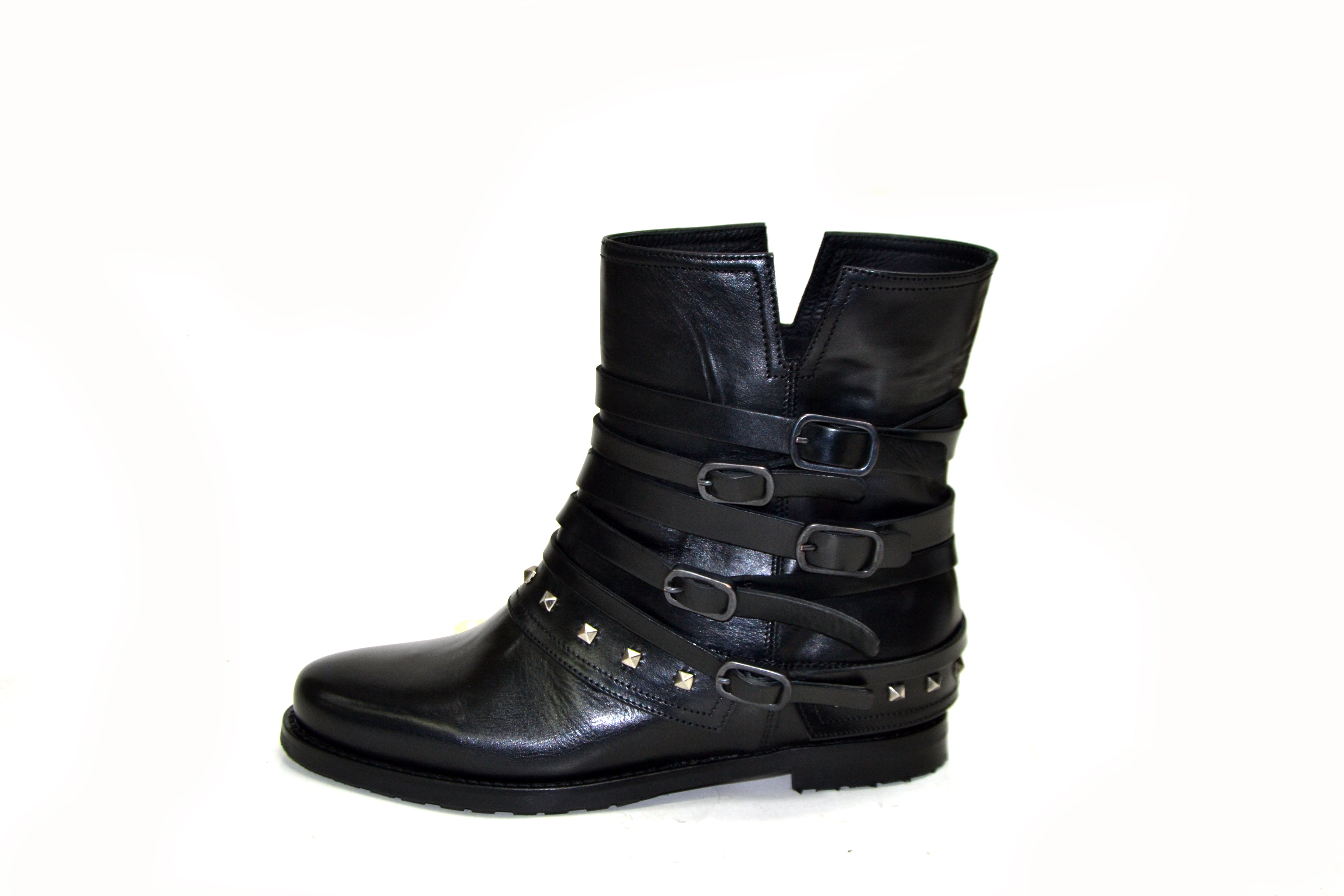 LAST PAIR 37-HORSE BLACK LOW BIKER BOOTS