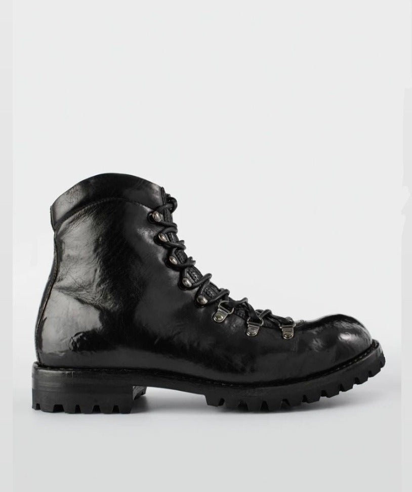 LAST PAIR 41- MOUNTAIN TREKKING BLACK BOOTS