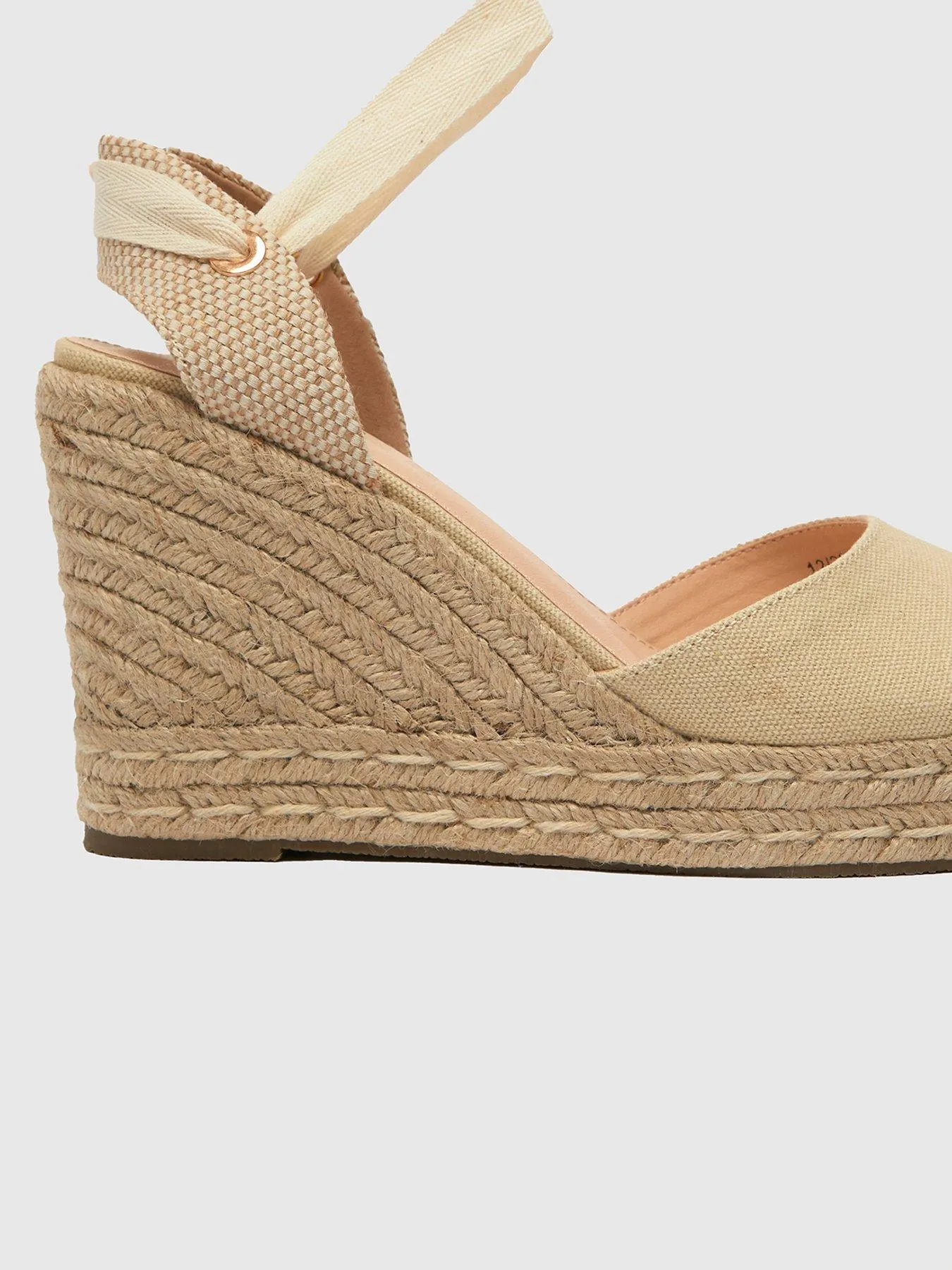 Schuh Venus Espadrilles Wedged Canvas Shoe - Natural